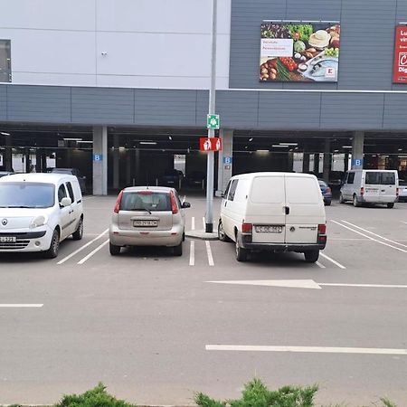 Apartament Airport 24&24 Car Parking Kiszyniów Zewnętrze zdjęcie